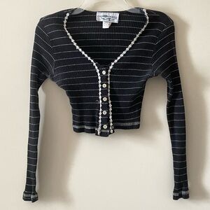Explorations Women’s Black Long Sleeves Button White Trim Top - M - Pre-owned